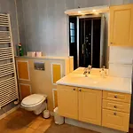 Au Calme, Piscine Couverte Chauffee 365j Thiberville