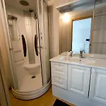 Au Calme, Piscine Couverte Chauffee 365j Thiberville