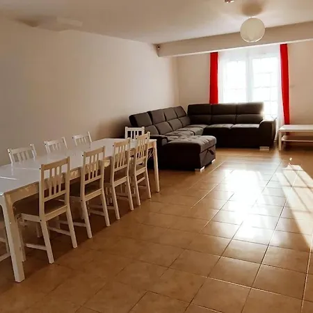 Au Calme, Piscine Couverte Chauffee 365j Thiberville