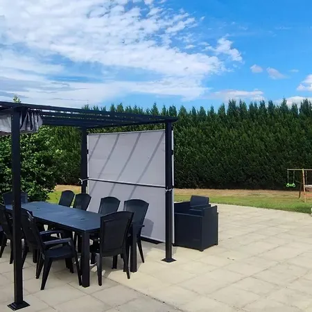 Au Calme, Piscine Couverte Chauffee 365j 度假居 Thiberville