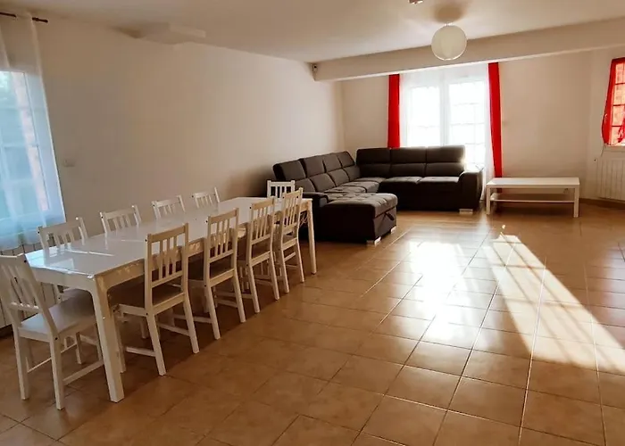 Au Calme, Piscine Couverte Chauffee 365j Thiberville