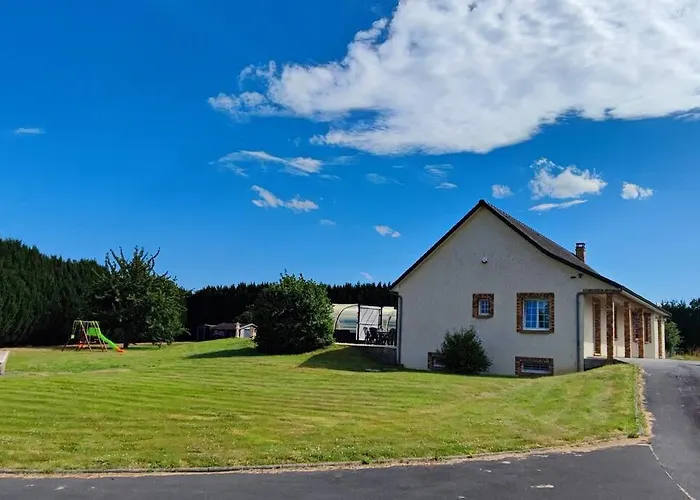 Σπίτι διακοπών Au Calme, Piscine Couverte Chauffee 365j Thiberville
