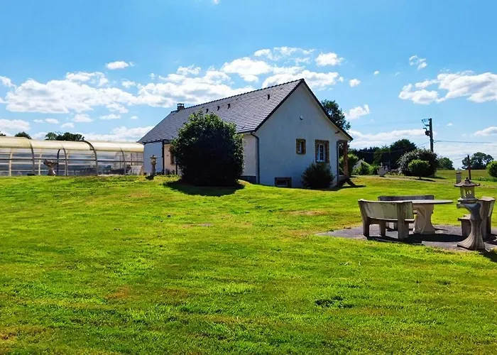 Au Calme, Piscine Couverte Chauffee 365j Σπίτι διακοπών *