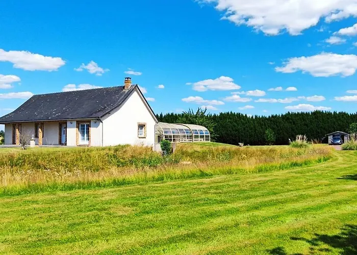 Σπίτι διακοπών Au Calme, Piscine Couverte Chauffee 365j