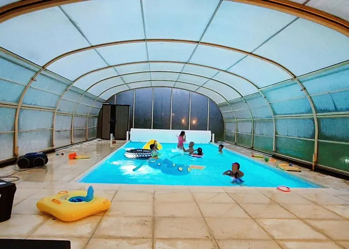 Au Calme, Piscine Couverte Chauffee 365j Σπίτι διακοπών Thiberville