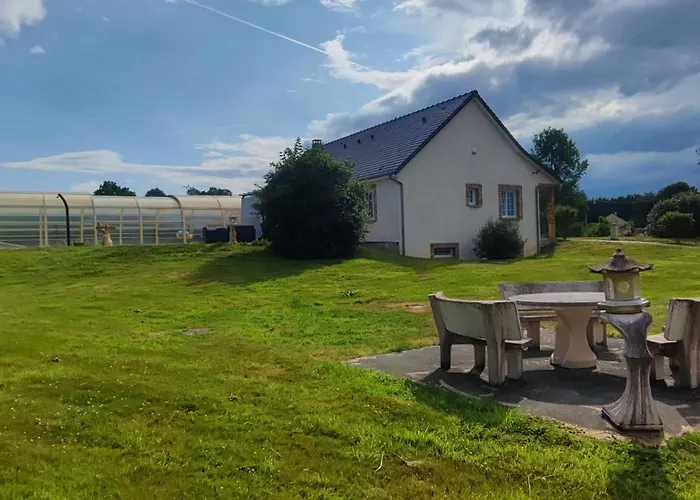 Au Calme, Piscine Couverte Chauffee 365j Σπίτι διακοπών